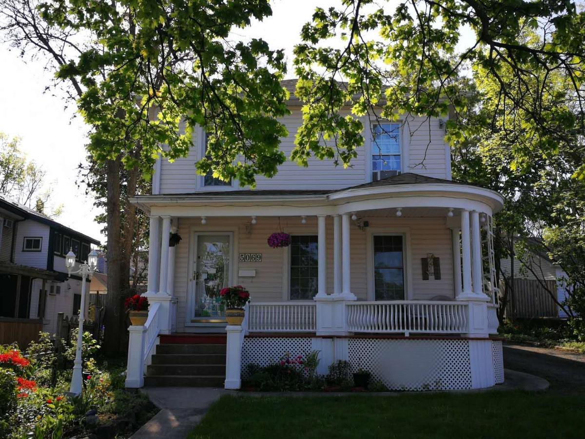 Accommodations Niagara Bed & Breakfast Ngoại thất bức ảnh