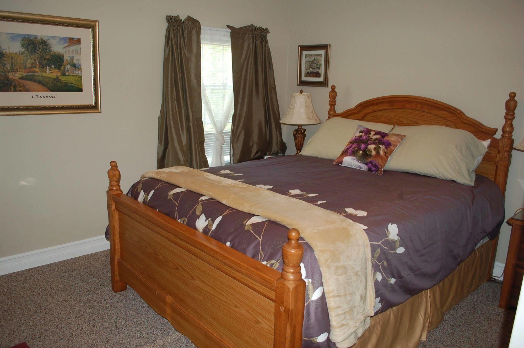 Accommodations Niagara Bed & Breakfast Ngoại thất bức ảnh